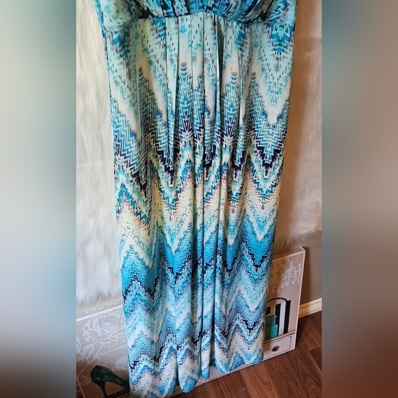 Kenzie *Rare* Aqua Geometric Chevron Maxi Dress - Picture 3 of 9